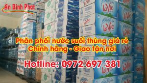 nước suối thùng giá rẻ