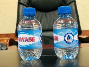 Nước suối chai nhỏ BIWASE 250ml