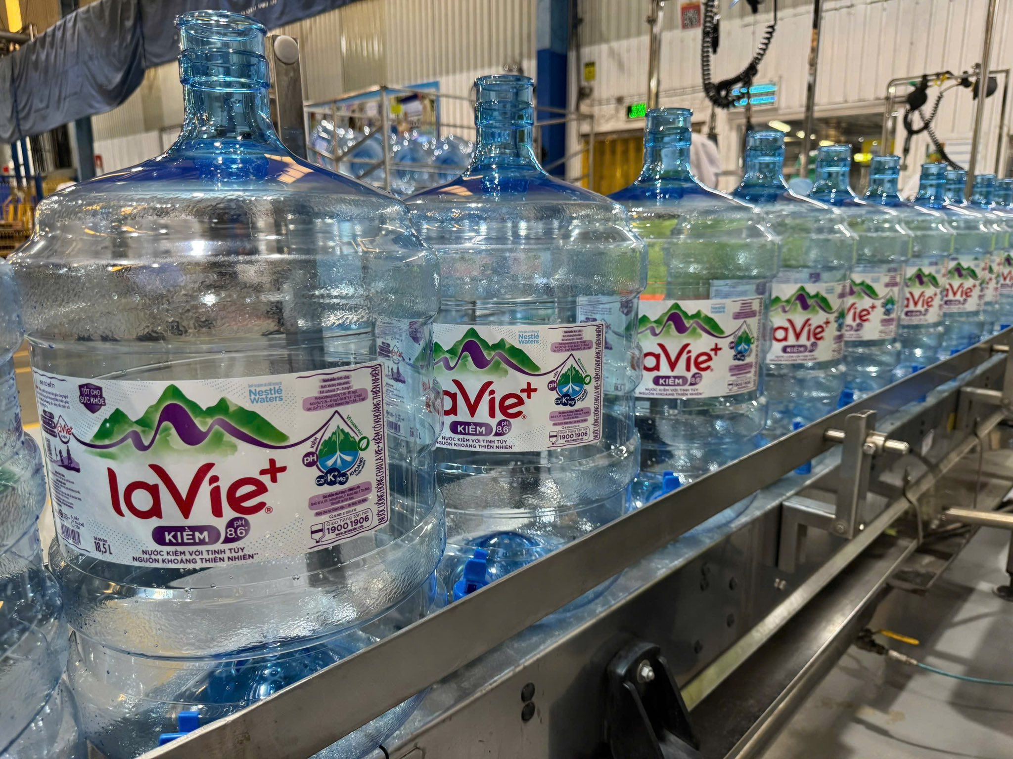 Nước LaVie kiềm chính hãng - Tinh túy từ nguồn khoáng thiên nhiên